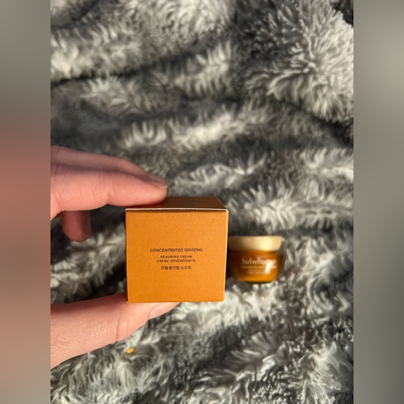 Sulwhasoo Concentrated Ginseng Renewing Cream (0.16floz) - Picture 7 of 8